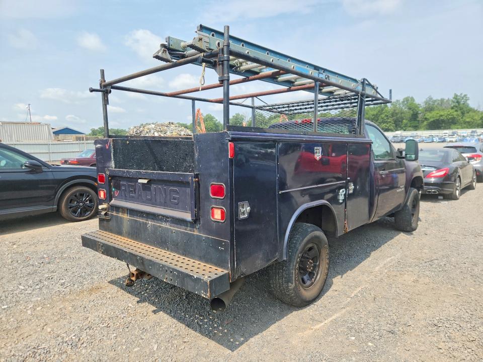 64636516 :رقم المزاد ، 1GD3K2B65AF105325 vin ، 2010 Gmc Sierra مزاد بيع