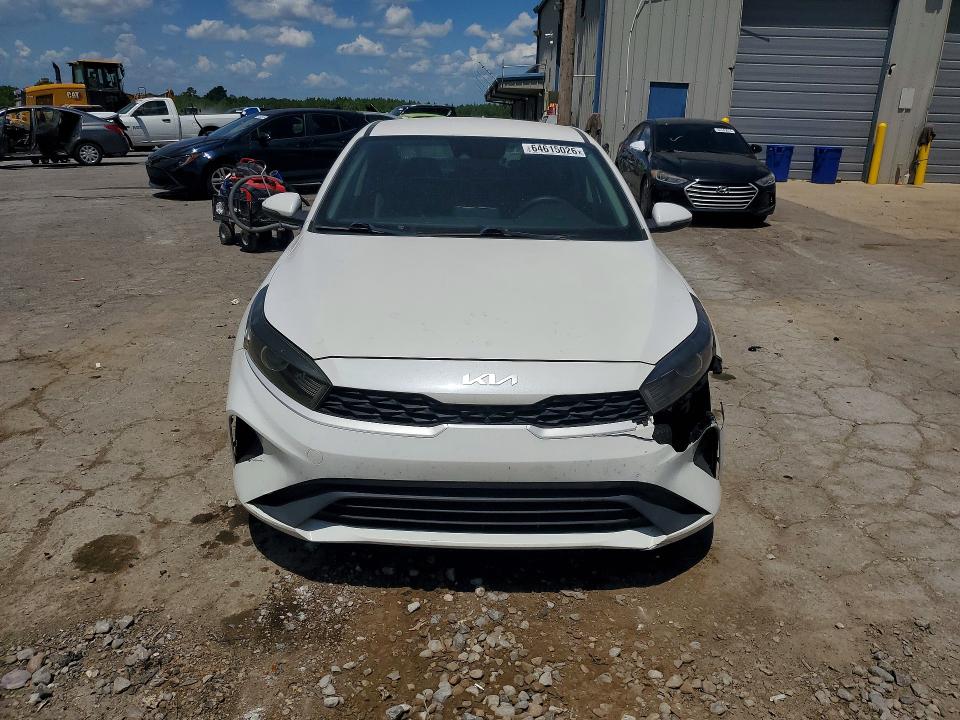 2022 Kia Forte მანქანა იყიდება აუქციონზე, vin: 3KPF24AD7NE431253, აუქციონის ნომერი: 64615026