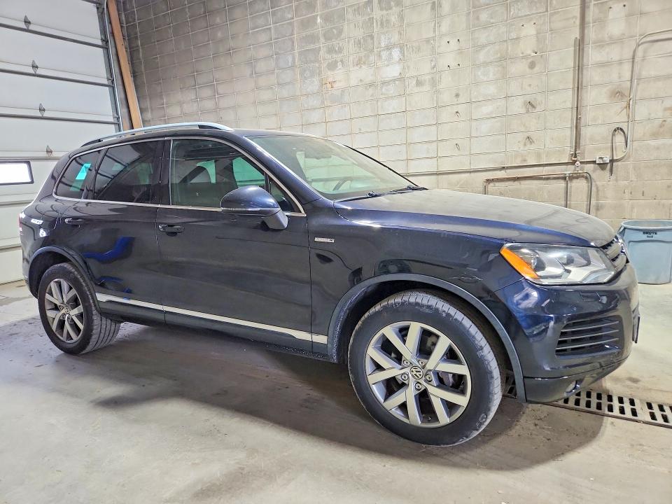 Продажа на аукционе авто 2014 Volkswagen Touareg, vin: WVGEP9BP4ED008582, номер лота: 65805256