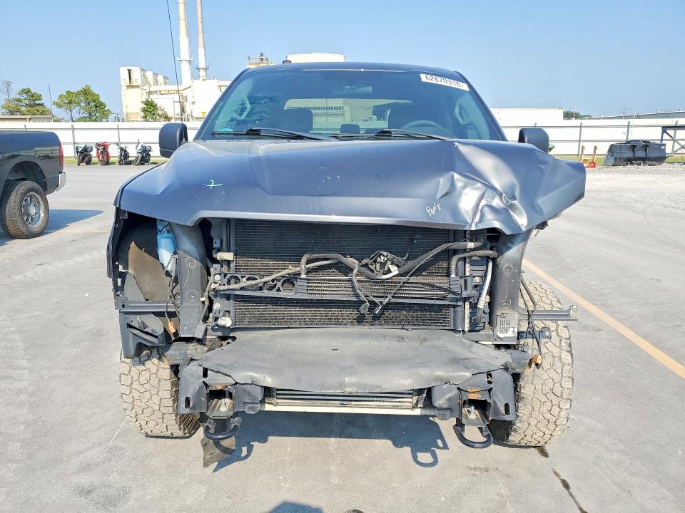 62870316 :رقم المزاد ، 1FTEW1EP4HFB32428 vin ، 2017 Ford F150 مزاد بيع