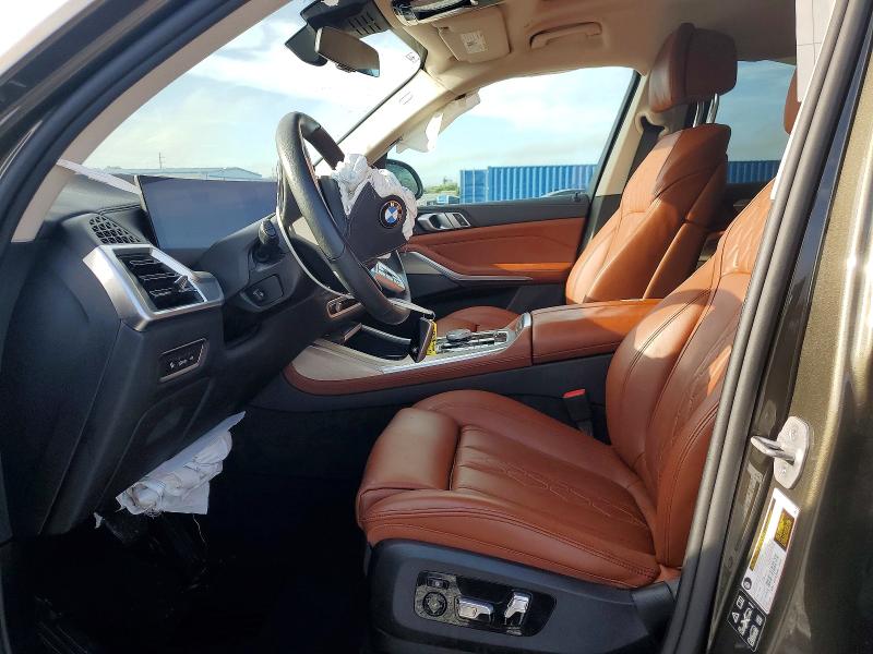 63622476 :رقم المزاد ، 5UX23EM04S9Y79510 vin ، 2025 Bmw X7 مزاد بيع