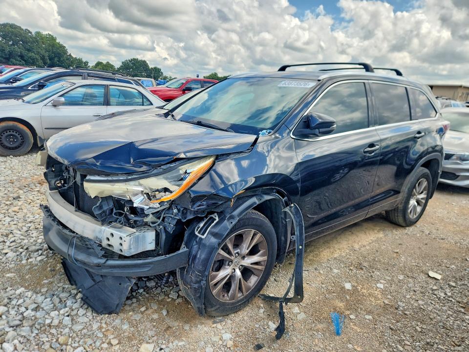 63873526 :رقم المزاد ، 5TDKKRFH5ES031429 vin ، 2014 Toyota Highlander مزاد بيع