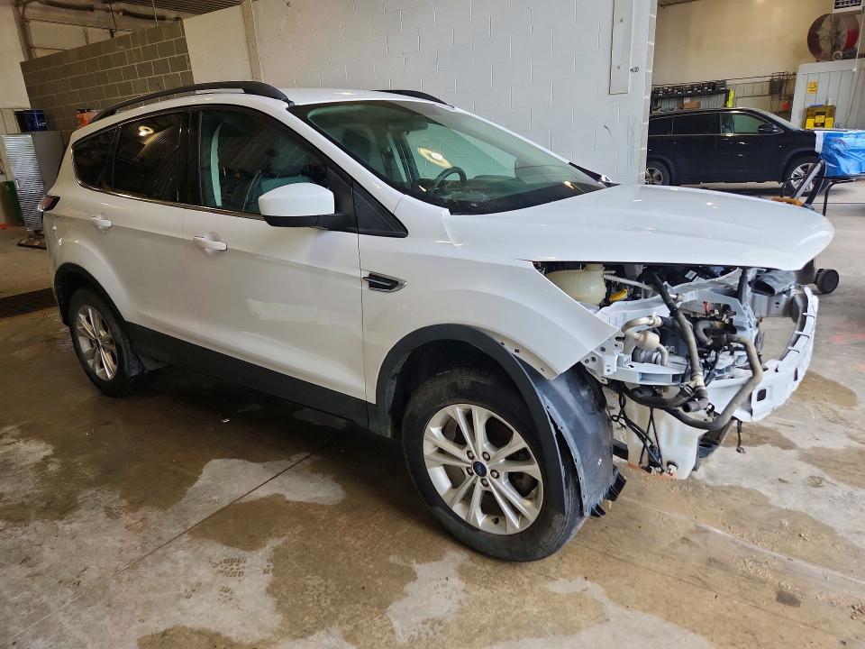 2018 Ford Escape მანქანა იყიდება აუქციონზე, vin: 1FMCU0GD4JUA58709, აუქციონის ნომერი: 65482176