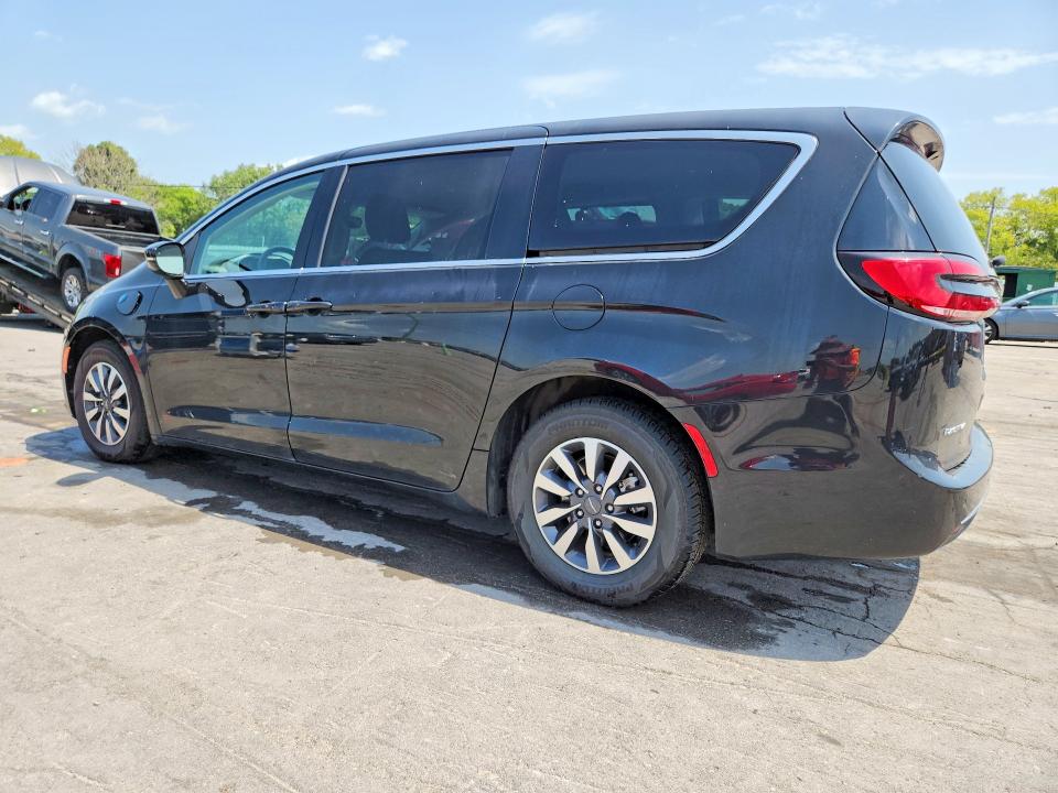 Продажа на аукционе авто 2022 Chrysler Pacifica, vin: 2C4RC1L72NR139508, номер лота: 64318556