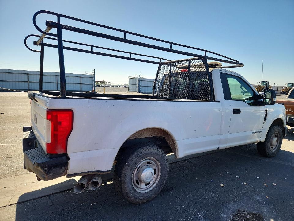 2017 Ford F350 მანქანა იყიდება აუქციონზე, vin: 1FTRF3ATXHEC09826, აუქციონის ნომერი: 63285316