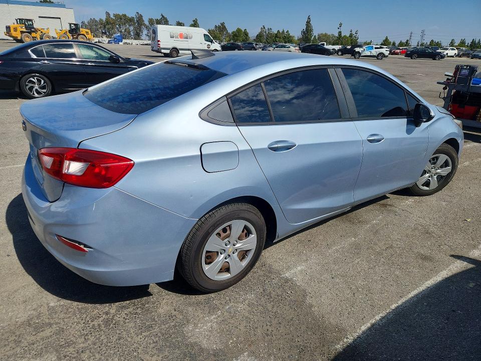 Продаж на аукціоні авто 2017 Chevrolet Cruze, vin: 1G1BC5SM5H7152218, номер лоту: 65005216