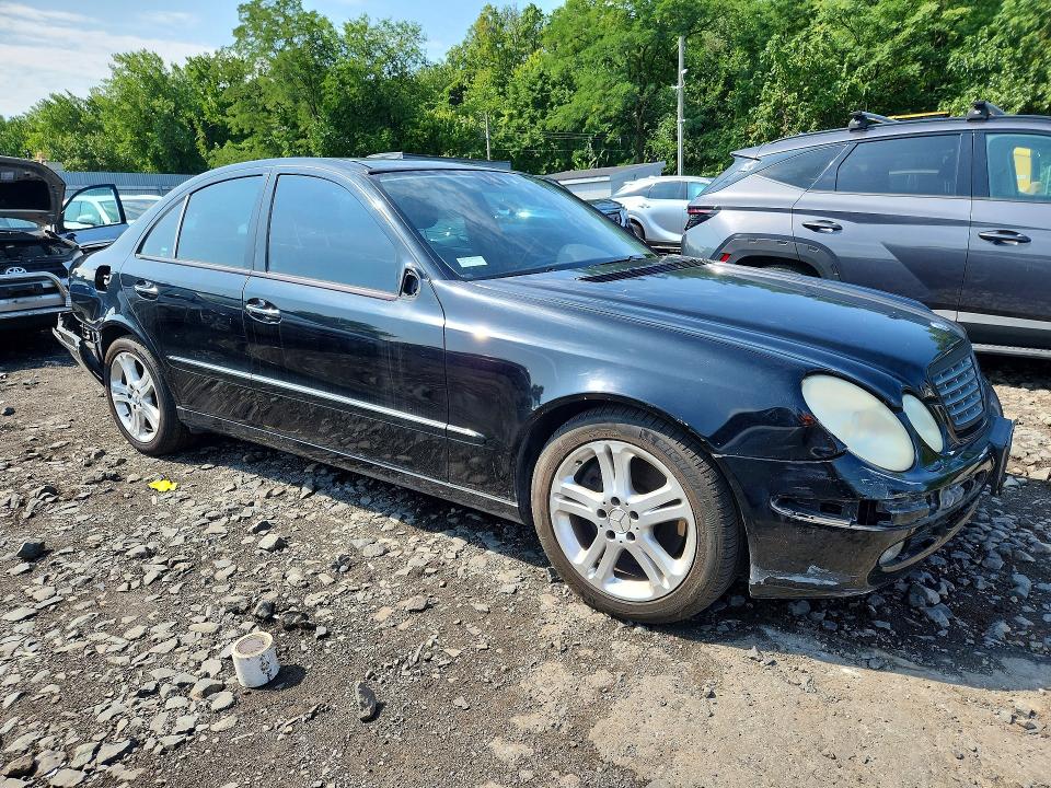 Продажа на аукционе авто 2004 Mercedes-benz E, vin: WDBUF83J94X118143, номер лота: 64214226