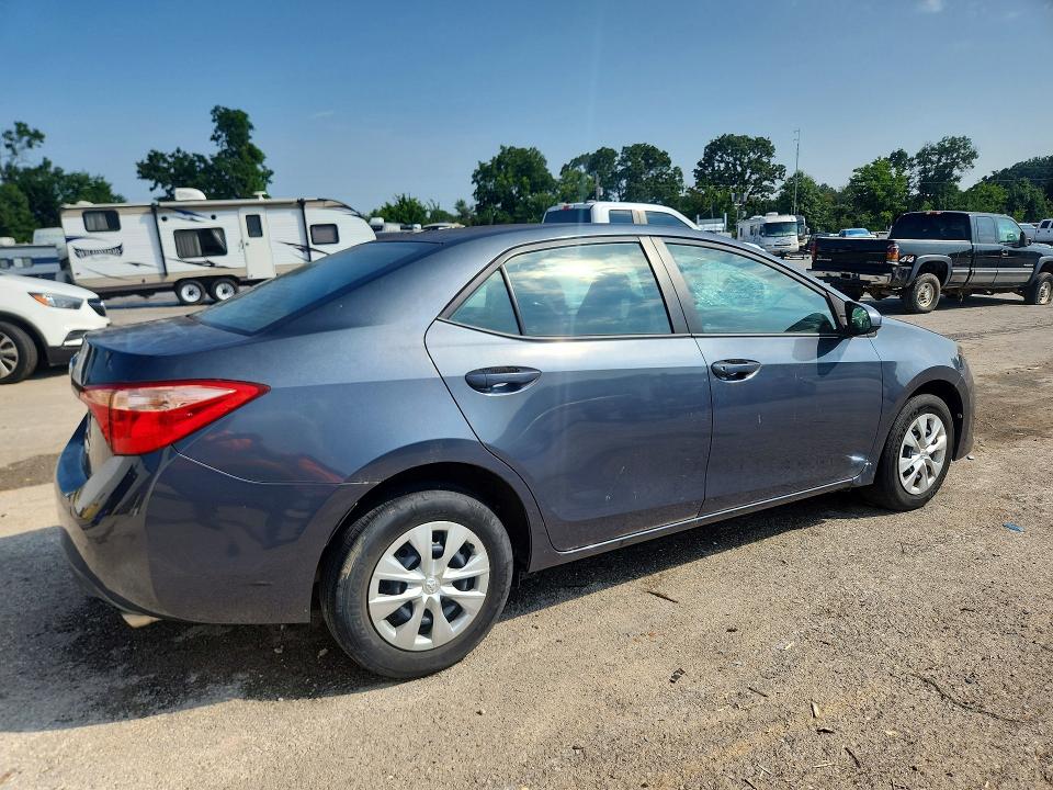62837936 :رقم المزاد ، 5YFBURHE6HP708675 vin ، 2017 Toyota Corolla مزاد بيع