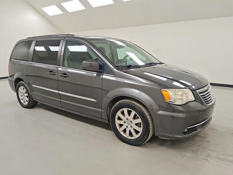 63645806 :رقم المزاد ، 2C4RC1BG6GR282479 vin ، 2016 Chrysler Town & Country مزاد بيع