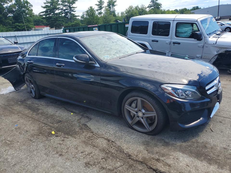 2015 Mercedes-benz C მანქანა იყიდება აუქციონზე, vin: 55SWF4KBXFU011319, აუქციონის ნომერი: 63939446