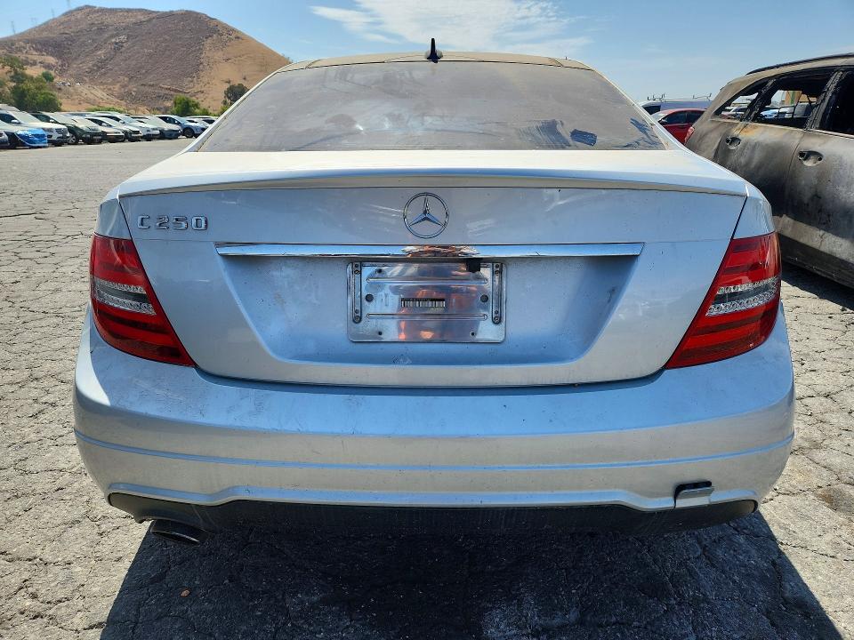 2012 Mercedes-benz C მანქანა იყიდება აუქციონზე, vin: WDDGJ4HB6CF887166, აუქციონის ნომერი: 64458546