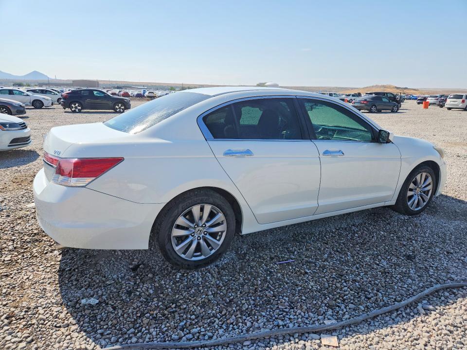 64321976 :رقم المزاد ، 1HGCP3F71CA004606 vin ، 2012 Honda Accord مزاد بيع
