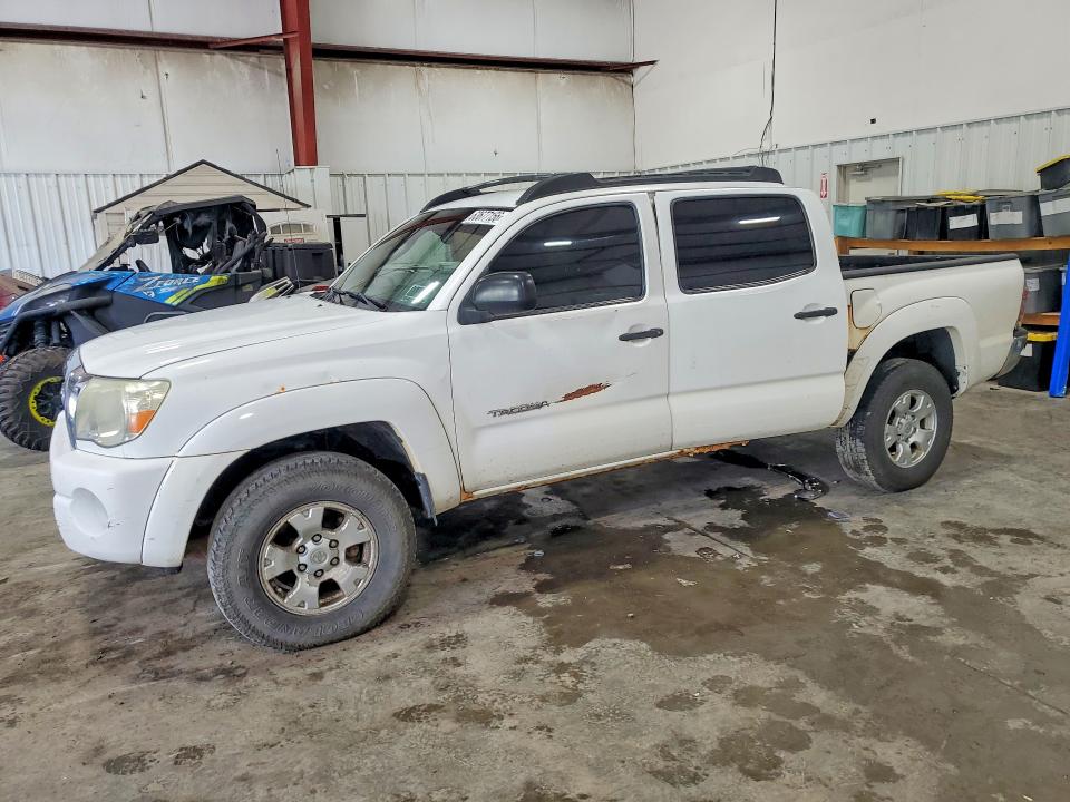 63677156 :رقم المزاد ، 5TELU4EN8AZ687520 vin ، 2010 Toyota Tacoma مزاد بيع