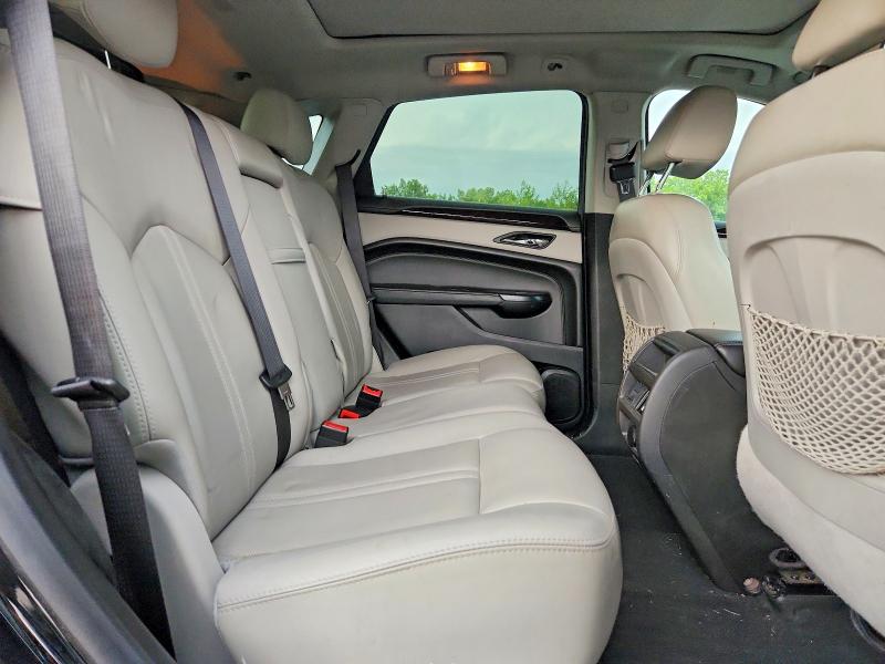64552756 :رقم المزاد ، 3GYFNBE39FS575462 vin ، 2015 Cadillac Srx مزاد بيع