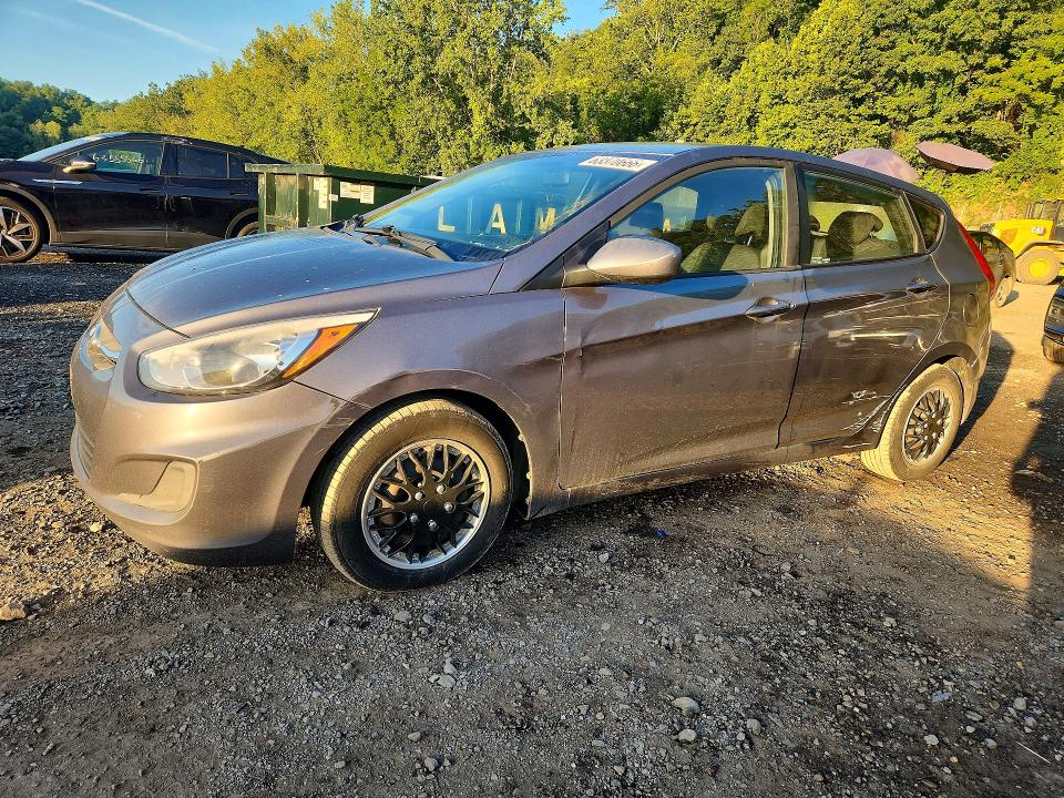 2017 Hyundai Accent მანქანა იყიდება აუქციონზე, vin: KMHCT5AE7HU320069, აუქციონის ნომერი: 63370666
