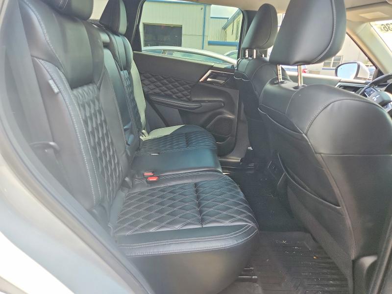 Продажа на аукционе авто 2022 Mitsubishi Outlander, vin: JA4J4VA80NZ060819, номер лота: 63915536