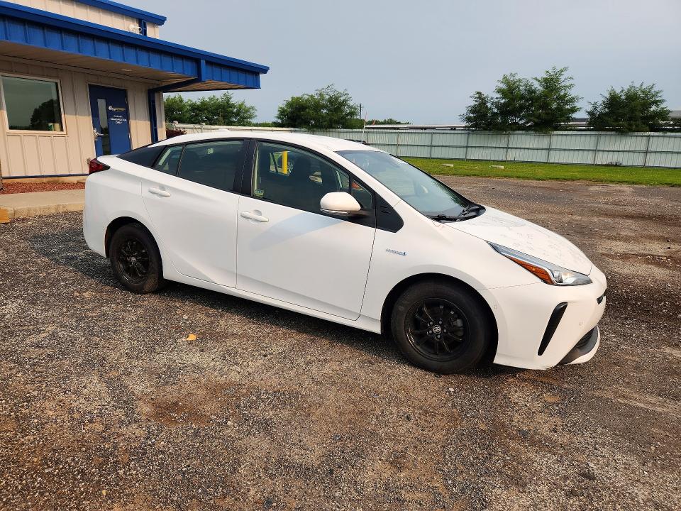 2021 Toyota Prius მანქანა იყიდება აუქციონზე, vin: JTDKAMFU3M3140393, აუქციონის ნომერი: 64191486