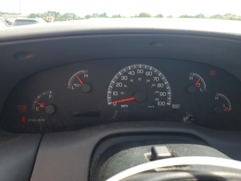 64118016 :رقم المزاد ، 1FTRF182X2NA33143 vin ، 2002 Ford F150 مزاد بيع