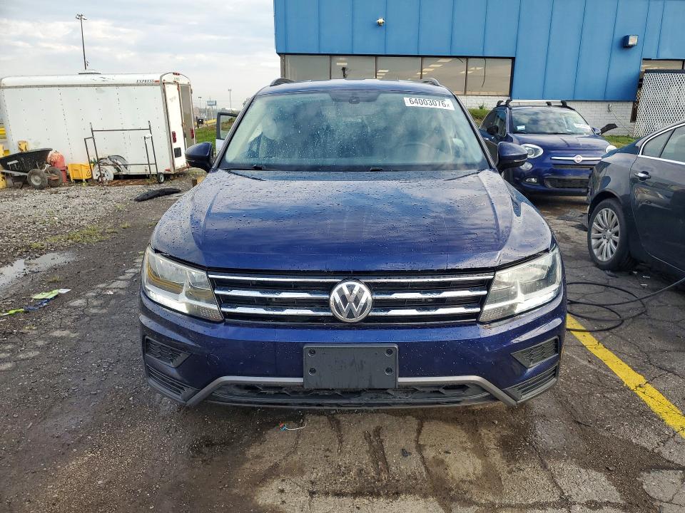Продажа на аукционе авто 2021 Volkswagen Tiguan, vin: 3VV3B7AX6MM116965, номер лота: 64003076