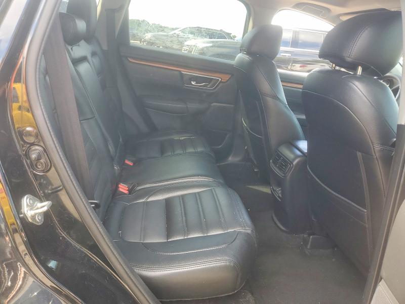 63868346 :رقم المزاد ، 7FARW1H54JE043596 vin ، 2018 Honda Cr-v مزاد بيع