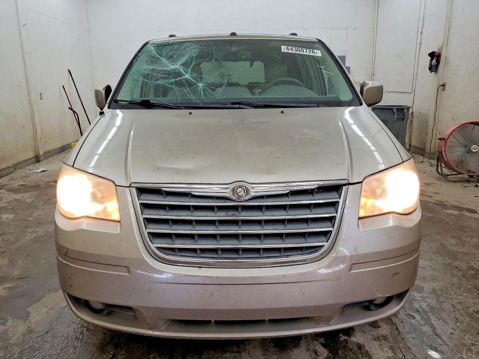 64300726 :رقم المزاد ، 2A8HR54109R635160 vin ، 2009 Chrysler Town & Country مزاد بيع