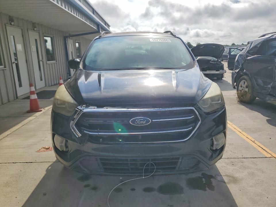65276266 :رقم المزاد ، 1FMCU0GD4HUC84095 vin ، 2017 Ford Escape مزاد بيع