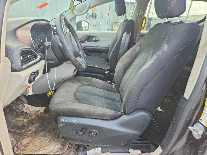 65904466 :رقم المزاد ، 2C4RC1CG5LR134543 vin ، 2020 Chrysler Voyager مزاد بيع