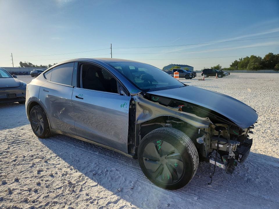 65054066 :رقم المزاد ، 7SAYGDED8TA458053 vin ، 2026 Tesla Model Y مزاد بيع
