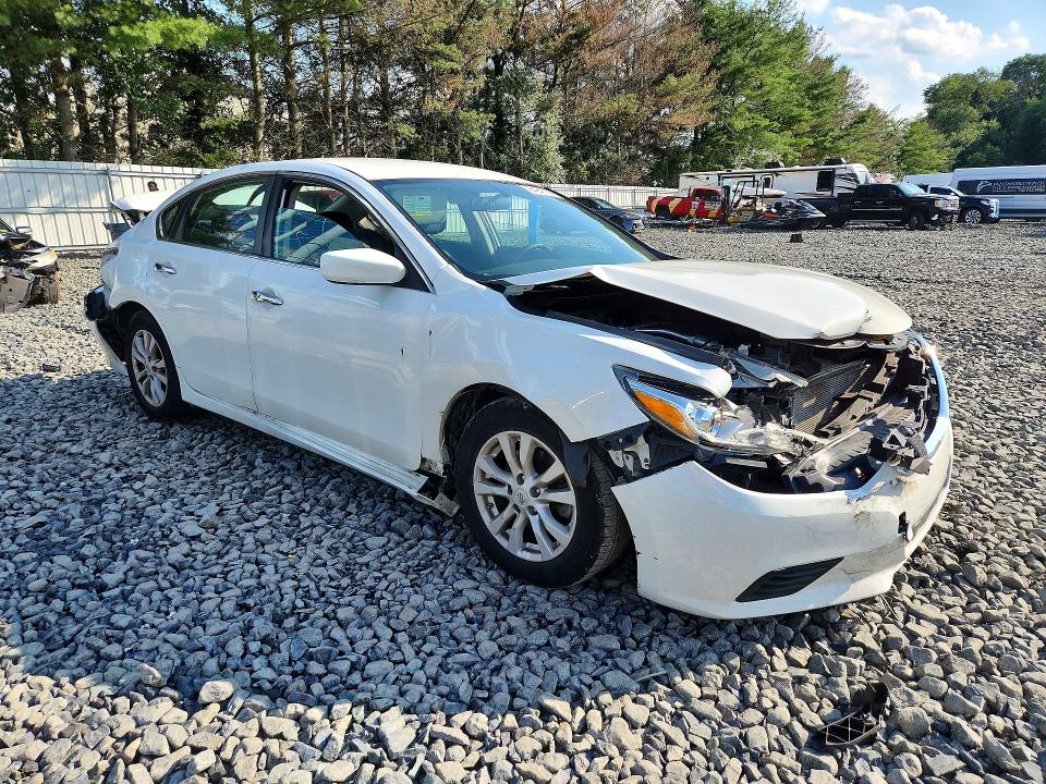 Продаж на аукціоні авто 2018 Nissan Altima, vin: 1N4AL3AP3JC245146, номер лоту: 64247166