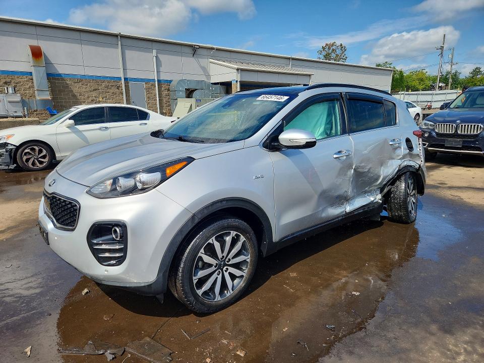 66457146 :رقم المزاد ، KNDPNCAC3J7406860 vin ، 2018 Kia Sportage مزاد بيع