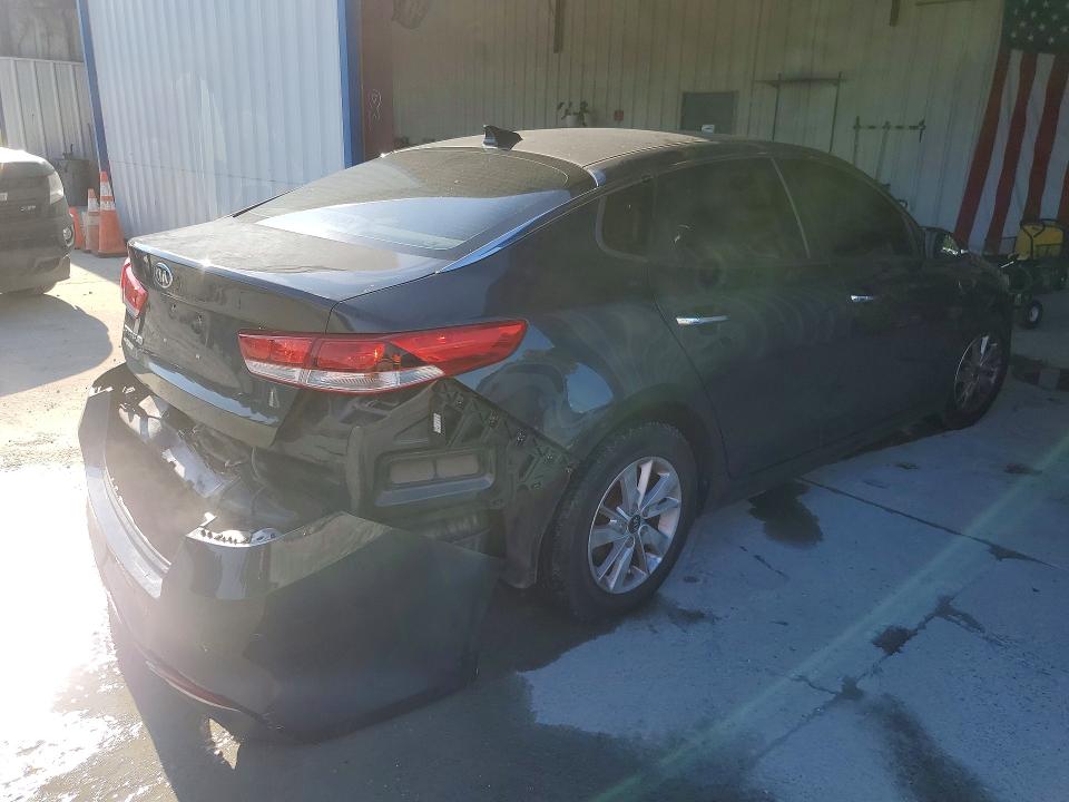 2016 Kia Optima მანქანა იყიდება აუქციონზე, vin: 5XXGT4L31GG078900, აუქციონის ნომერი: 63939126