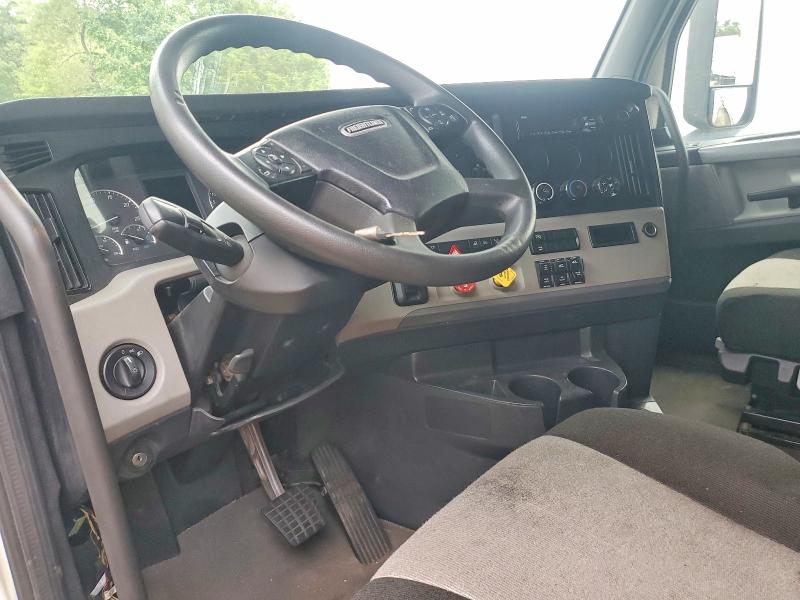 Продаж на аукціоні авто 2018 Freightliner Cascadia 126, vin: 3AKJHHDR8JSJR1331, номер лоту: 66830536