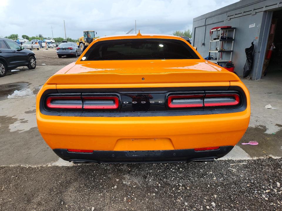 2018 Dodge Challenger მანქანა იყიდება აუქციონზე, vin: 2C3CDZBT1JH251852, აუქციონის ნომერი: 63936986