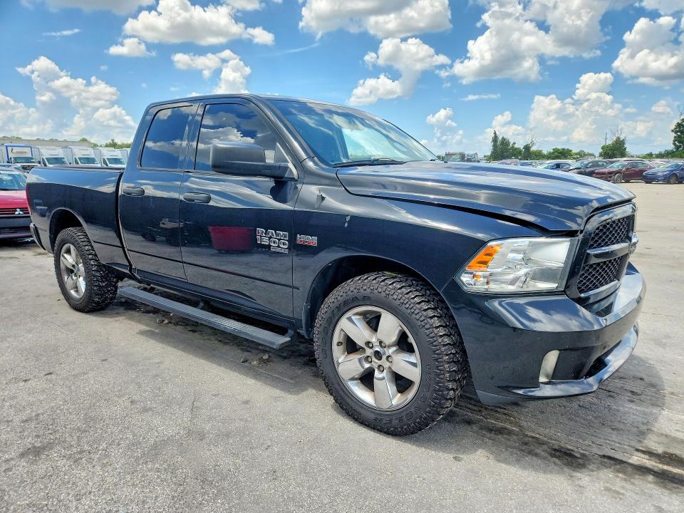 64811216 :رقم المزاد ، 1C6RR7FT1KS568036 vin ، 2019 Ram 1500 Classic مزاد بيع