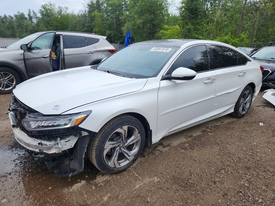 62051876 :رقم المزاد ، 1HGCV1F57JA804851 vin ، 2018 Honda Accord مزاد بيع