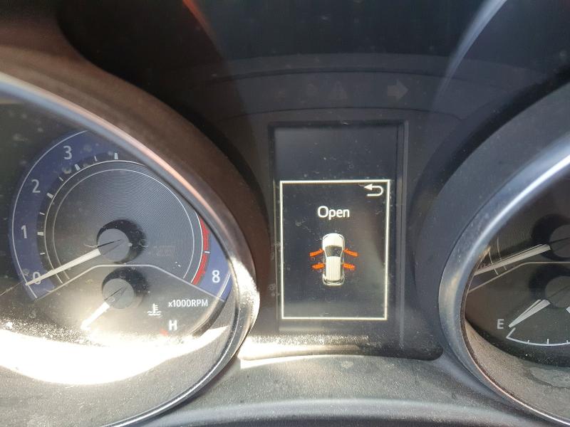 67011176 :رقم المزاد ، JTNKARJE5JJ567784 vin ، 2018 Toyota Corolla Im مزاد بيع