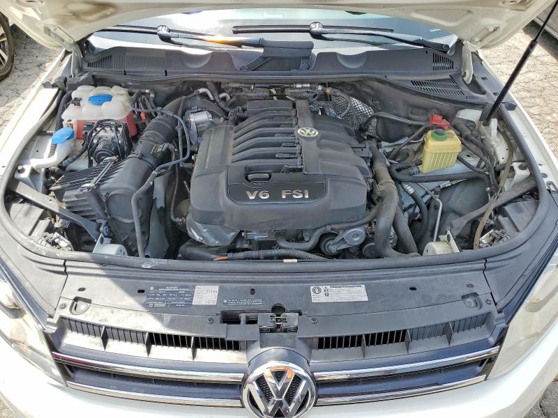 Aukcja sprzedaży 2011 Volkswagen Touareg, vin: WVGFF9BP7BD000964, numer aukcji: 64151366