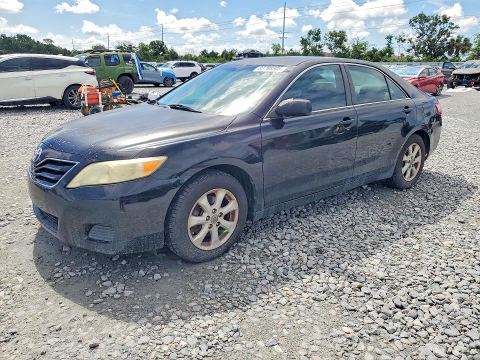 63798806 :رقم المزاد ، 4T1BF3EK8BU176577 vin ، 2011 Toyota Camry مزاد بيع