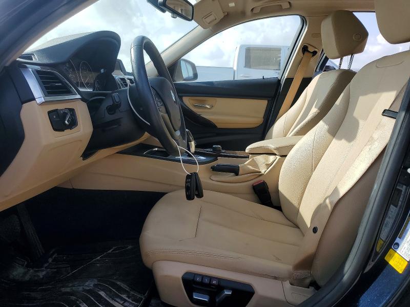 63395266 :رقم المزاد ، WBA8E1G59HNU14966 vin ، 2017 Bmw 320 مزاد بيع