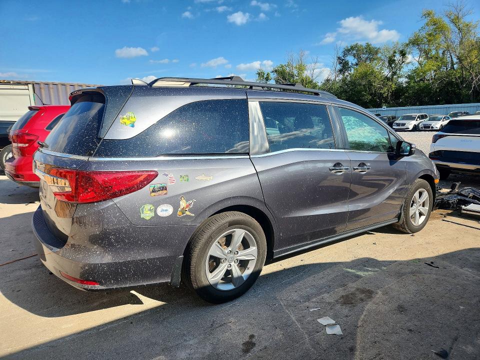 2018 Honda Odyssey მანქანა იყიდება აუქციონზე, vin: 5FNRL6H57JB037731, აუქციონის ნომერი: 64917476