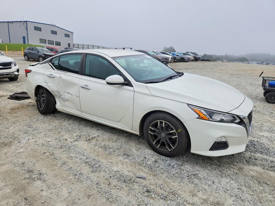 63547816 :رقم المزاد ، 1N4BL4BV8LC241166 vin ، 2020 Nissan Altima مزاد بيع