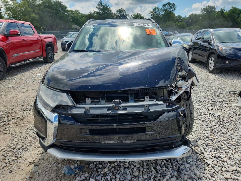 2016 Mitsubishi Outlander მანქანა იყიდება აუქციონზე, vin: JA4AZ3A34GZ003827, აუქციონის ნომერი: 63892566