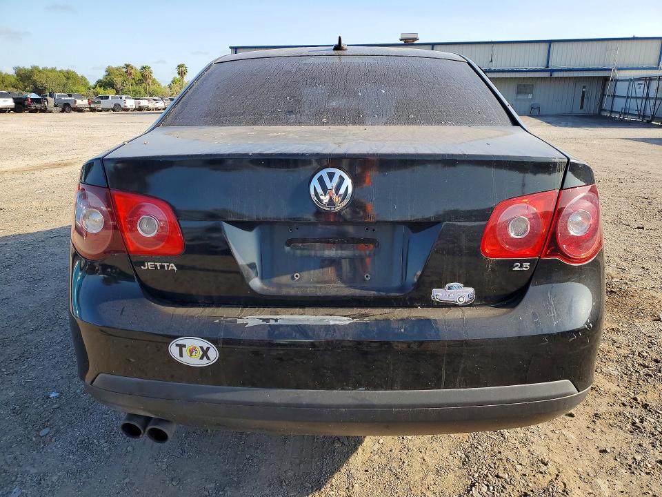 64403056 :رقم المزاد ، 3VWRM71K18M058919 vin ، 2008 Volkswagen Jetta مزاد بيع
