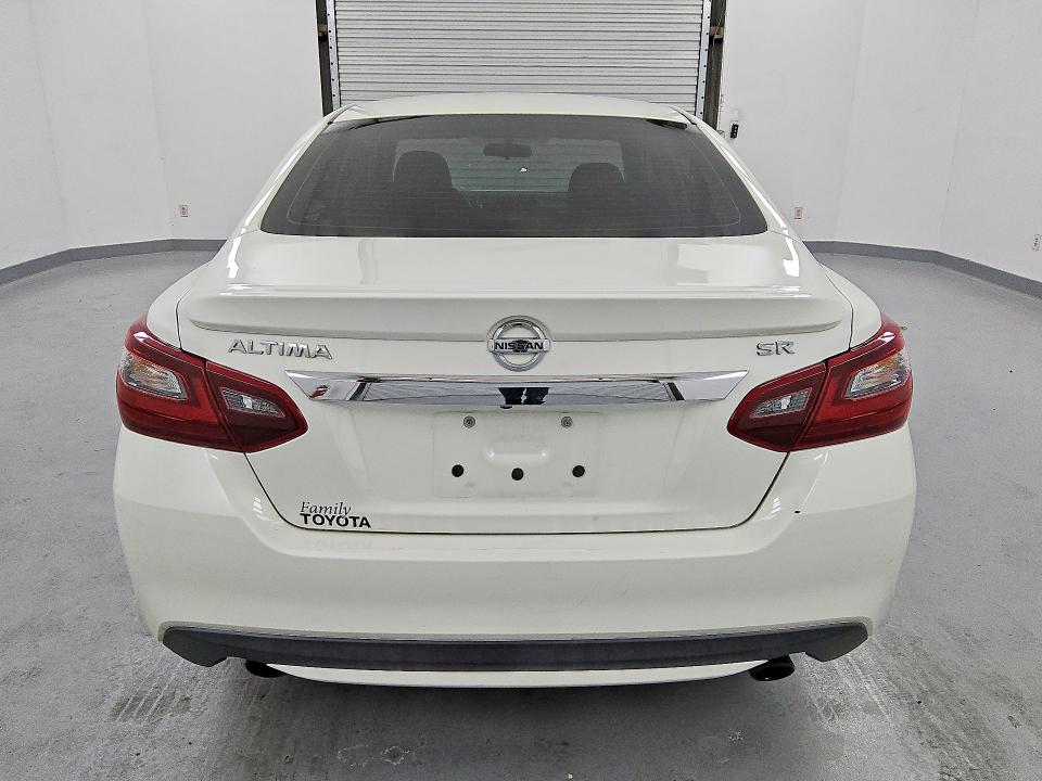 59090156 :رقم المزاد ، 1N4AL3AP0JC138538 vin ، 2018 Nissan Altima مزاد بيع