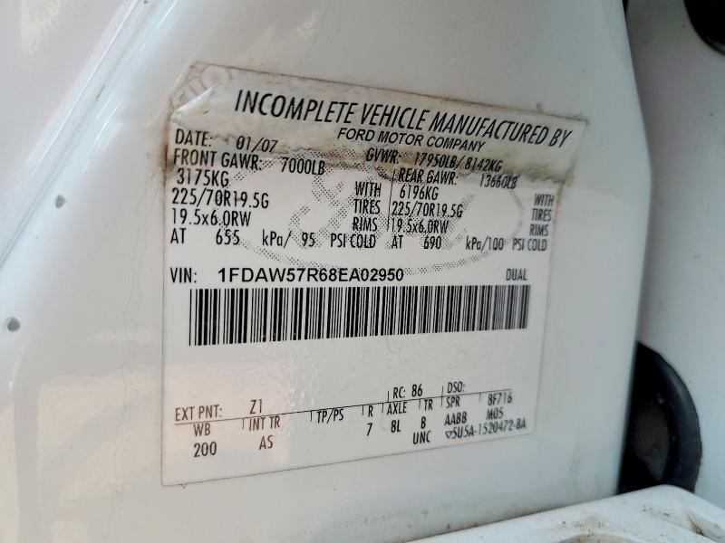 64690806 :رقم المزاد ، 1FDAW57R68EA02950 vin ، 2008 Ford F550 مزاد بيع