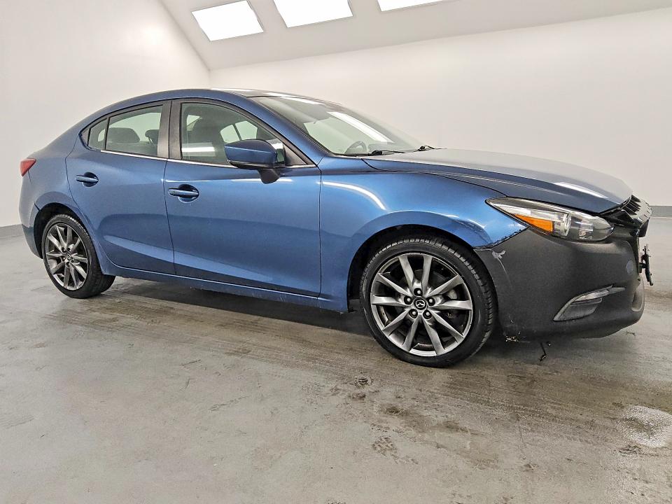 2018 Mazda 3 მანქანა იყიდება აუქციონზე, vin: 3MZBN1V33JM257880, აუქციონის ნომერი: 63696356