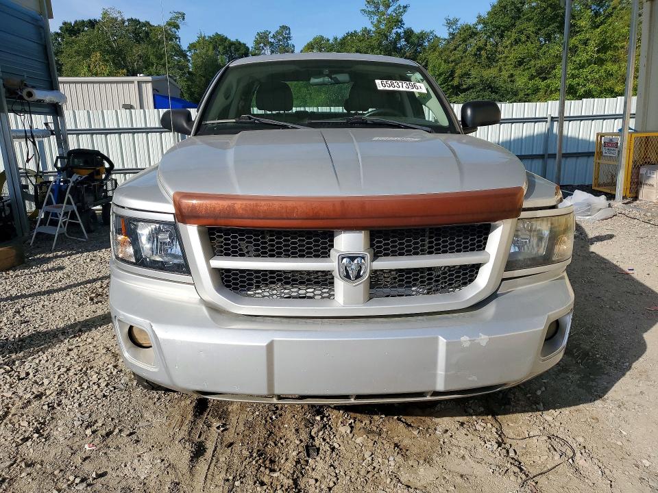 65837396 :رقم المزاد ، 1D7RE3GK9BS691804 vin ، 2011 Dodge Dakota مزاد بيع