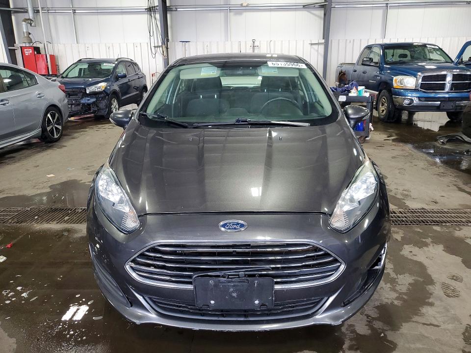 65135966 :رقم المزاد ، 3FADP4EJ3FM171522 vin ، 2015 Ford Fiesta مزاد بيع
