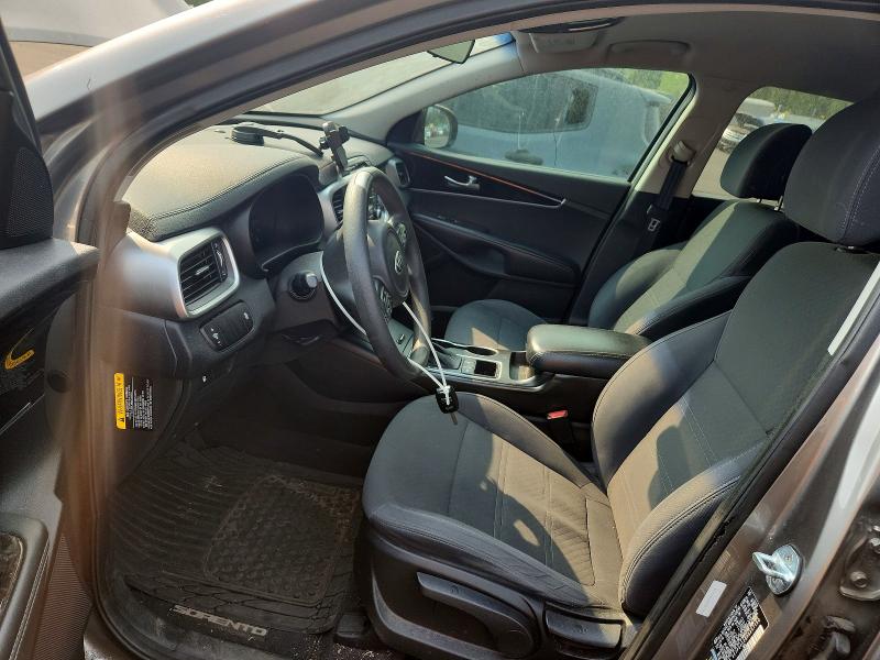 2017 Kia Sorento მანქანა იყიდება აუქციონზე, vin: 5XYPG4A38HG257150, აუქციონის ნომერი: 66269676
