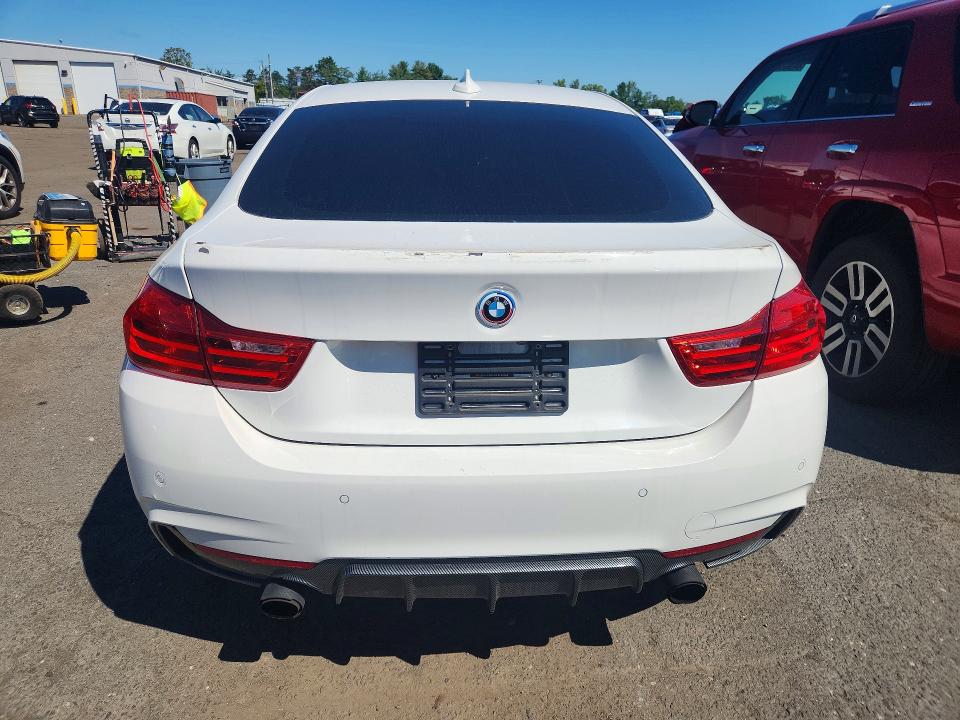 63559276 :رقم المزاد ، WBA4A5C58FG052122 vin ، 2015 Bmw 428 مزاد بيع